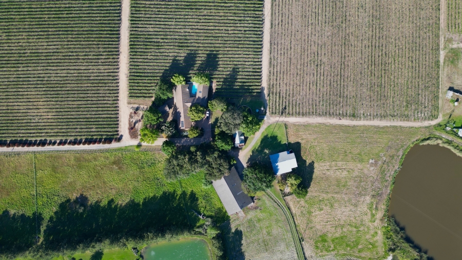 Commercial Property for Sale in Stellenbosch Farms Western Cape